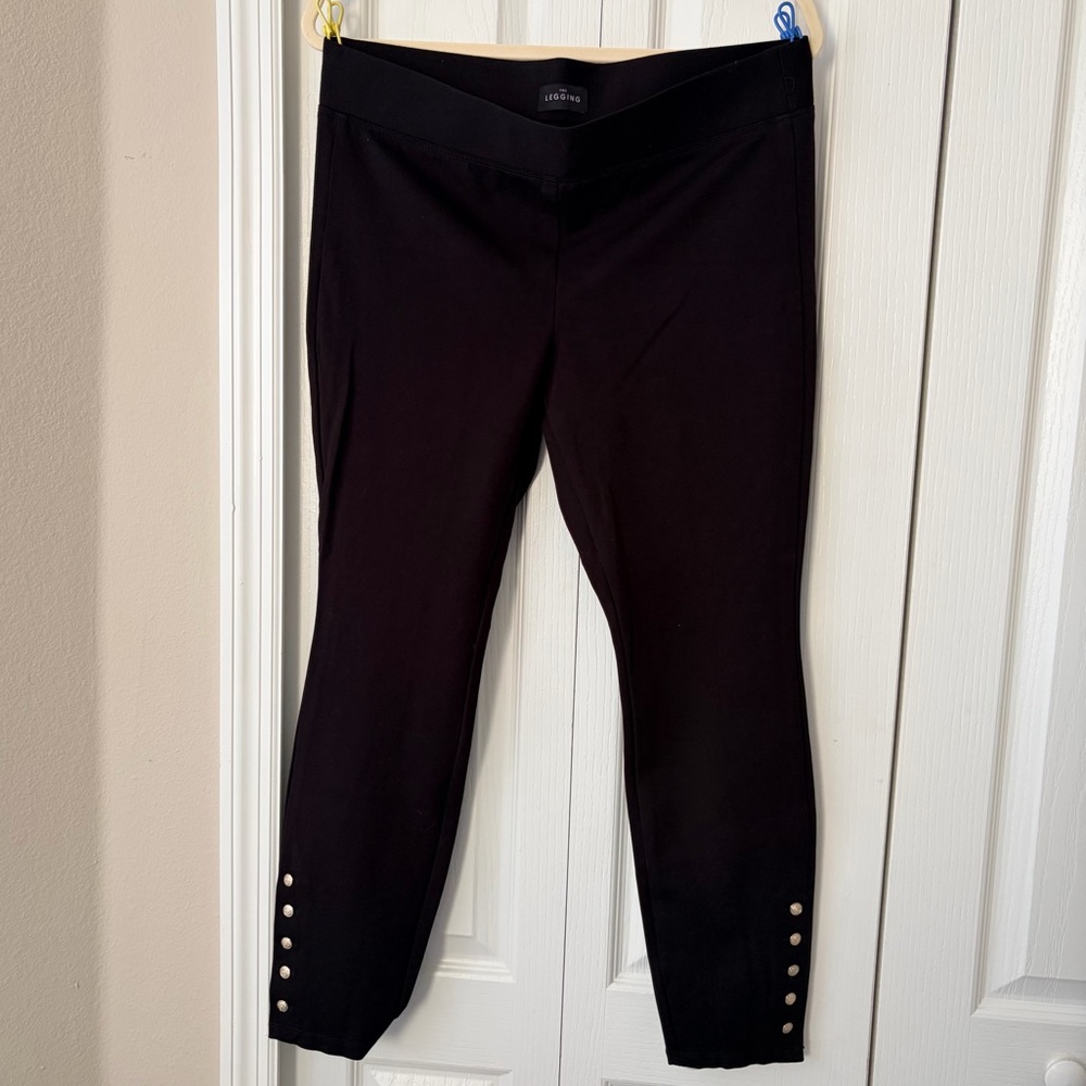 White House Black Market The Legging Stylish Black Button-Accent Women's Pants